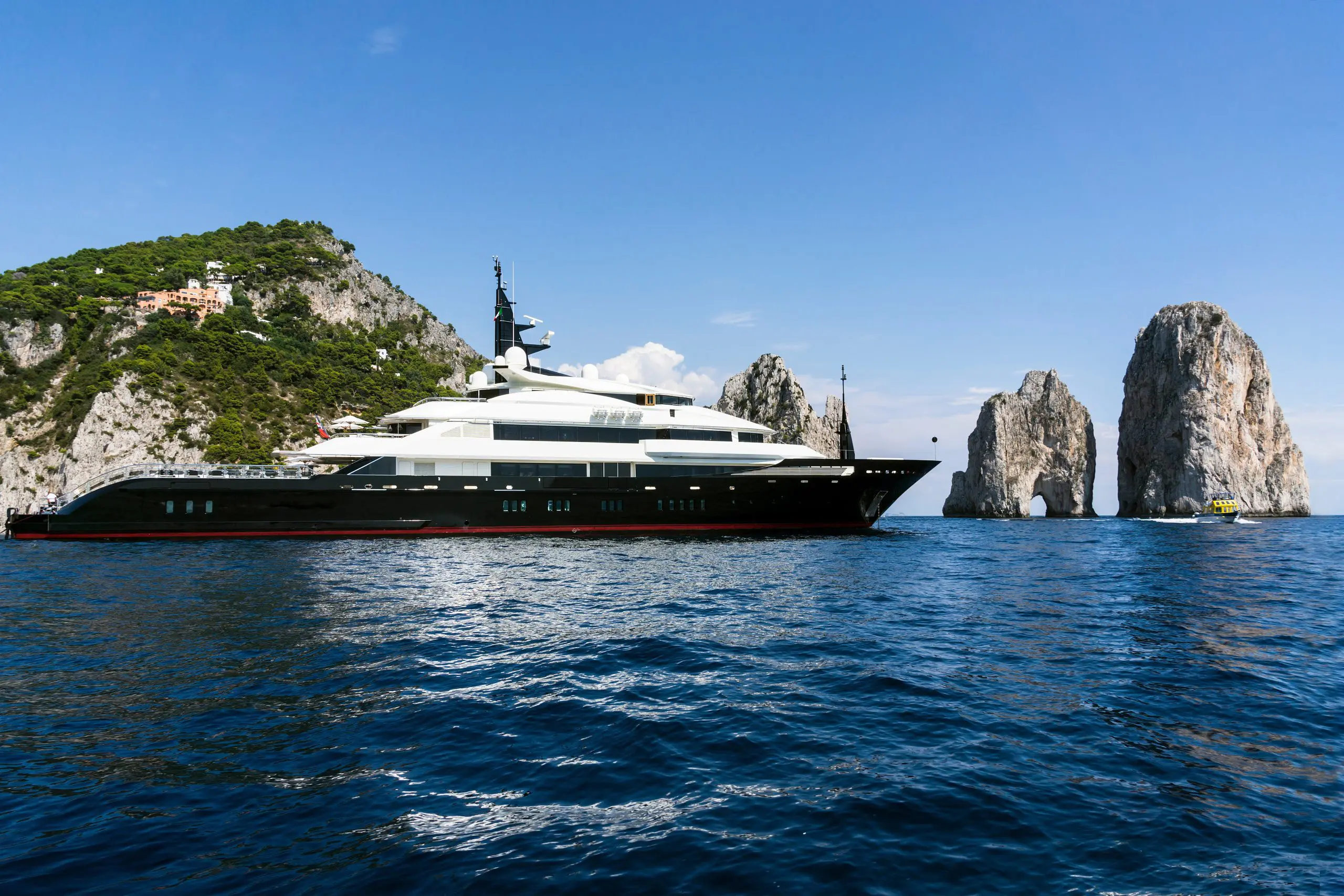 Mega Yacht 'Alfa Nero'