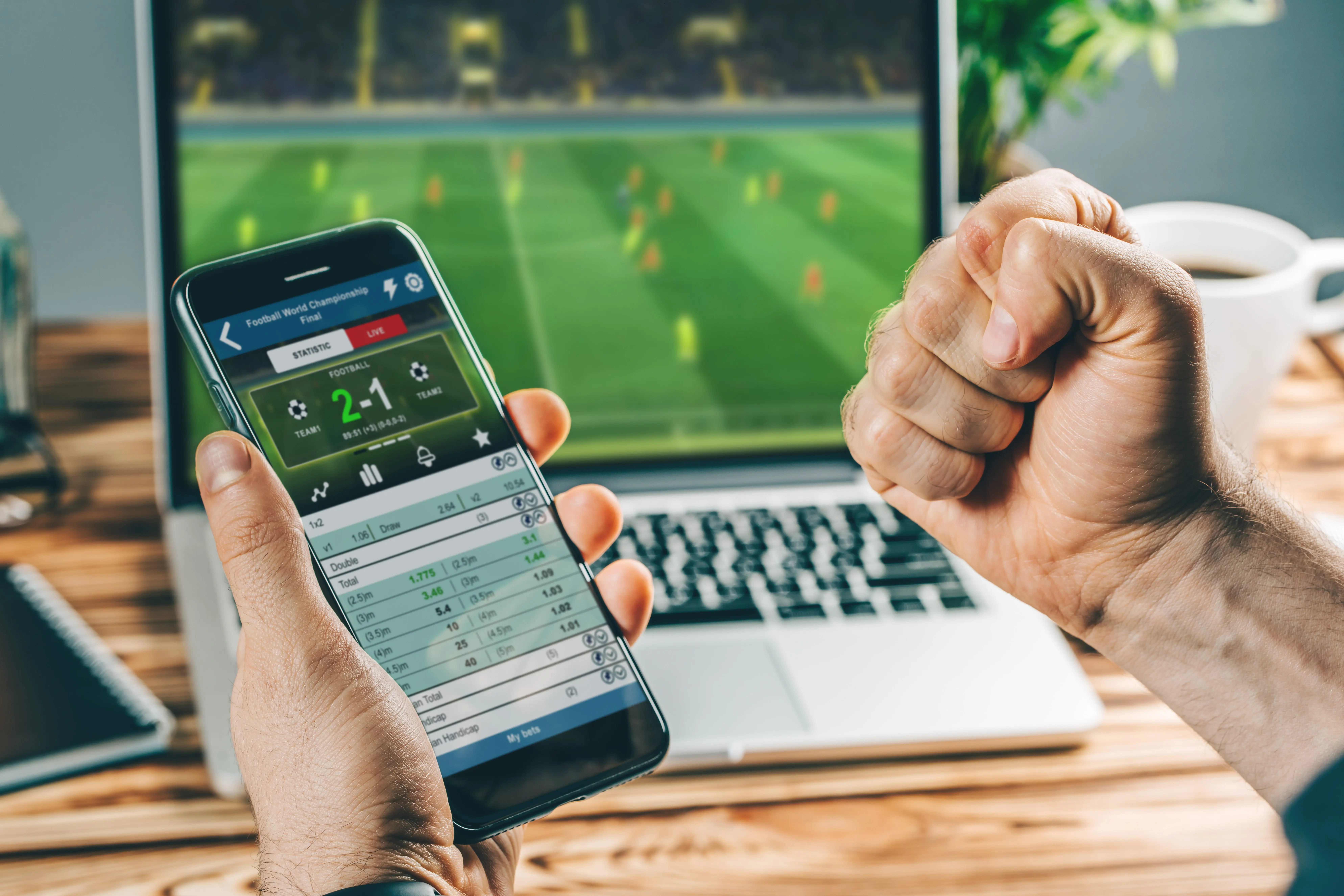 Sportsbooks Cashing in Big on Younger Audiences Across Florida