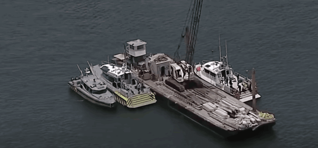 2 dead Barge Collides With Sailboat in Miami