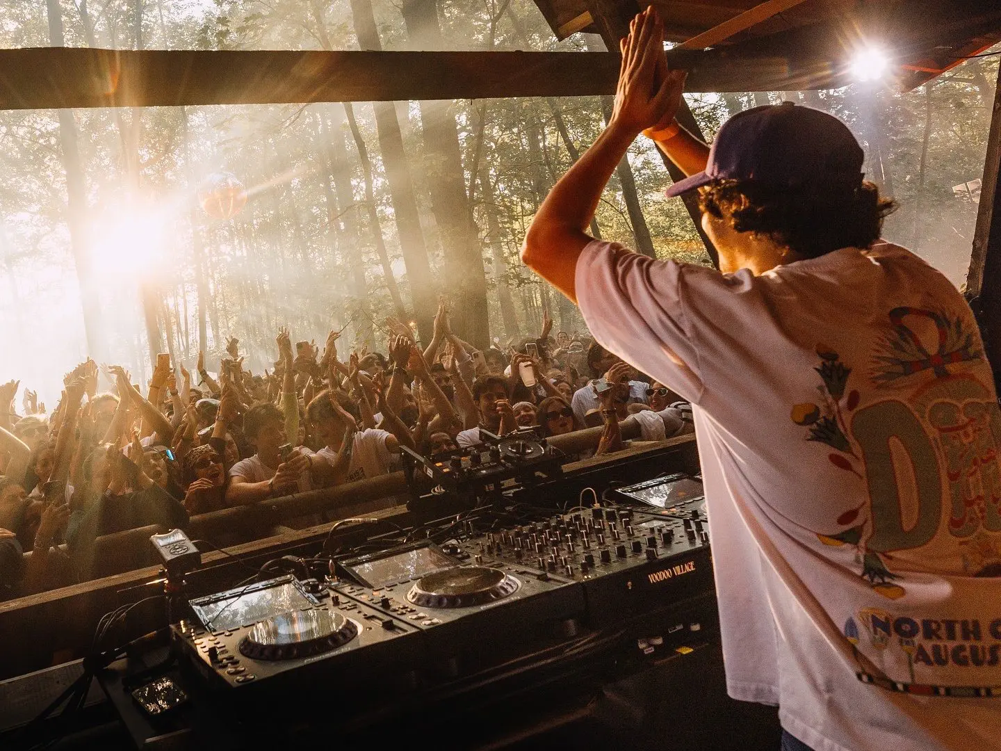 SFL Media Ahmed Spins & Ankhoï Release “Mood” with Caroline Byrne