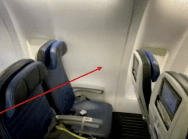 Airlines face lawsuits for windowless window seats on Delta and United