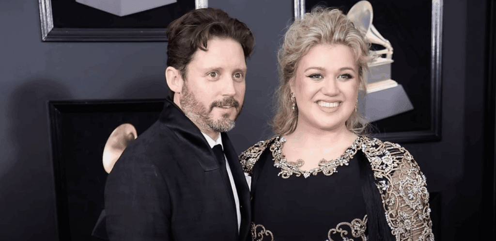 Kelly Clarkson Postpones Vegas Residency