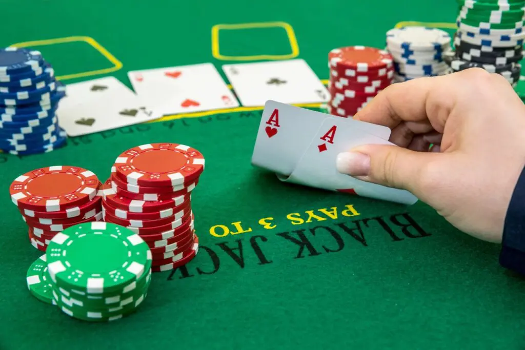 5 Poker Mistakes Even Pros Make (And You Can Exploit) | SFL Media