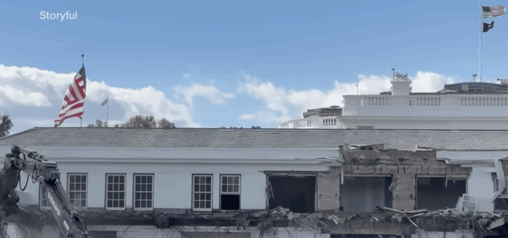White House demolishes parts of East Wing
