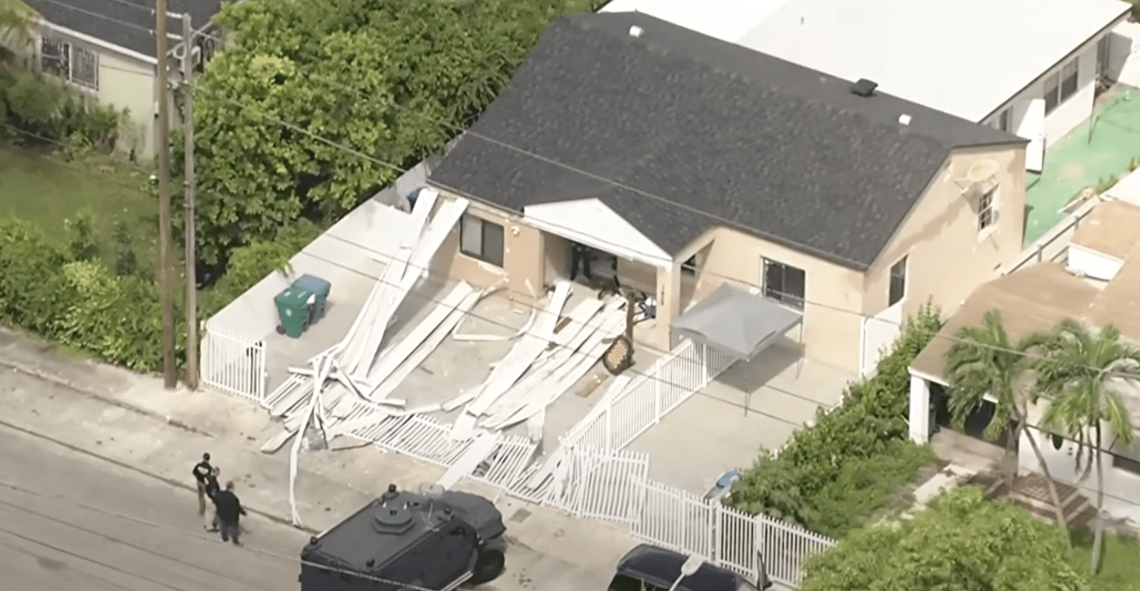 2 Miami police officers shot