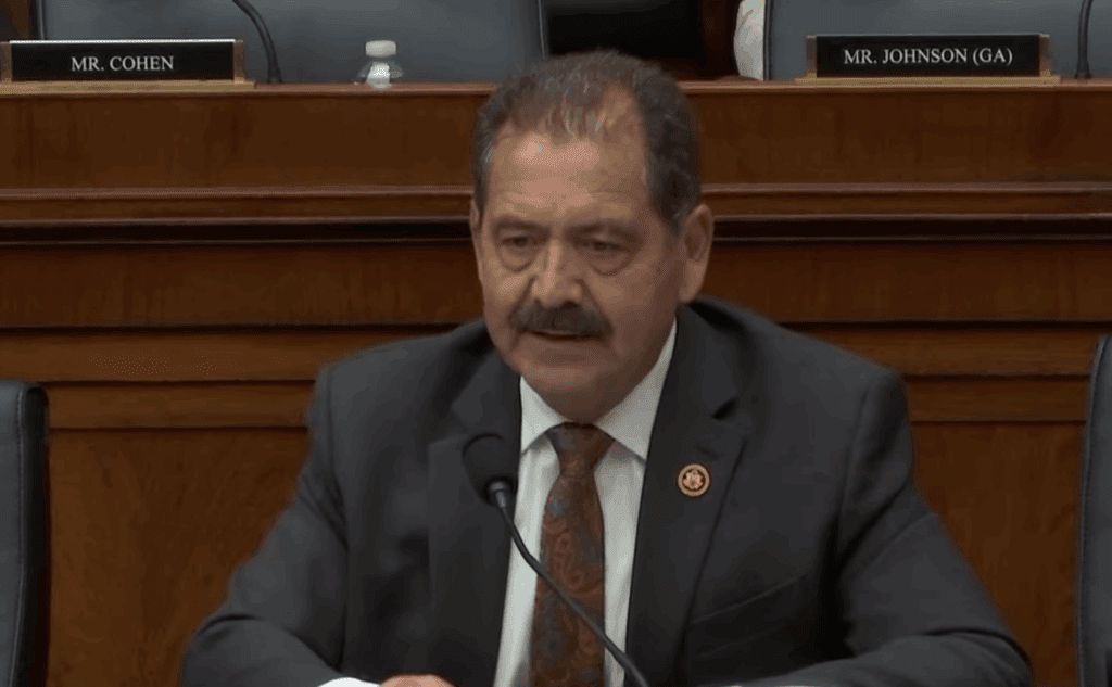 Rep. Chuy Garcia (D-IL)