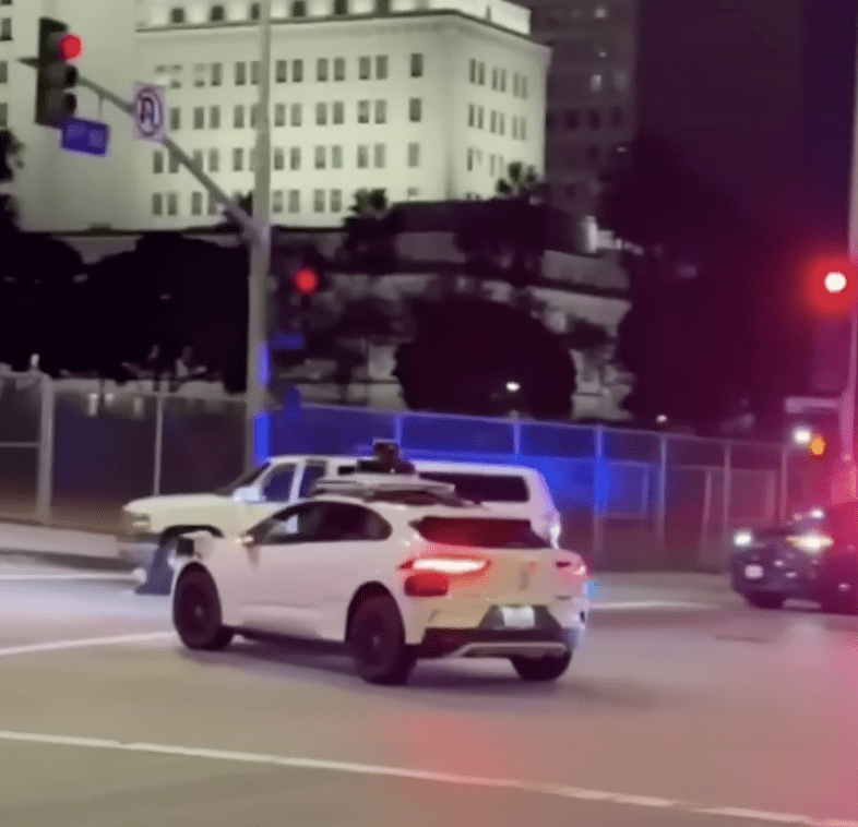 Waymo robotaxi drives into active police scene