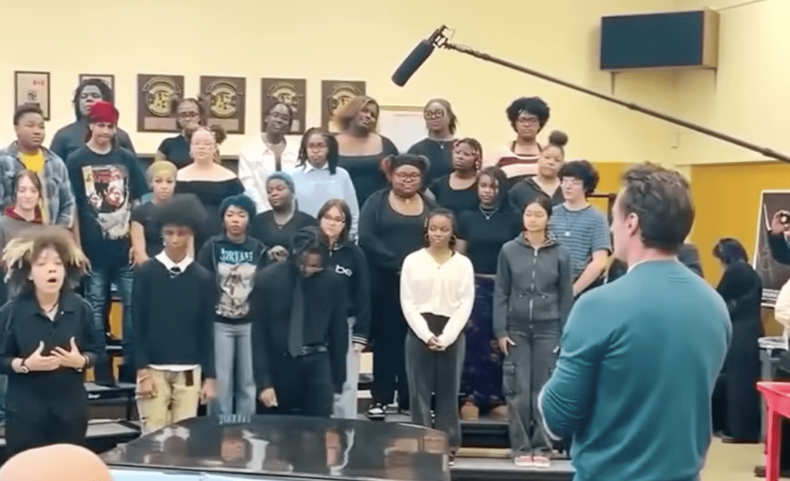 Hugh Jackman surprises high school choir