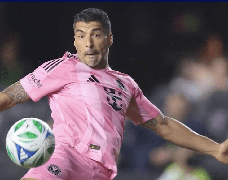 Inter Miami CF signs Suárez