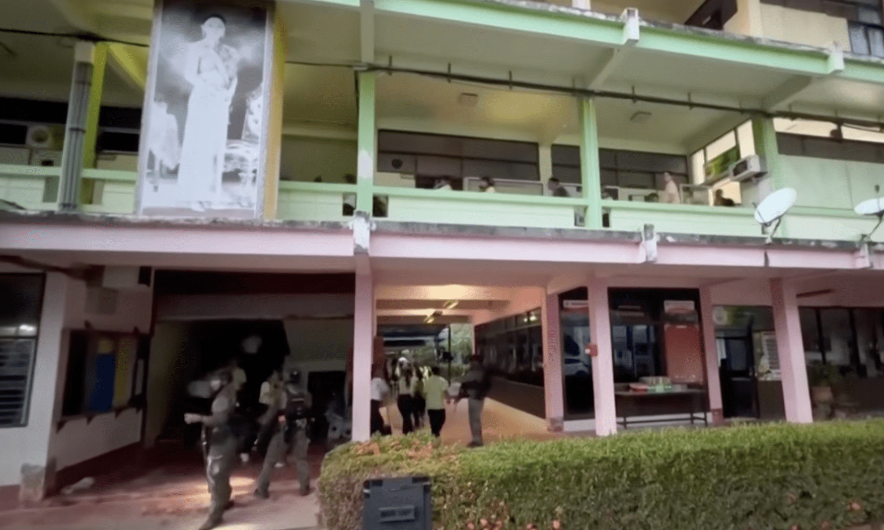 Gunman Arrested After Taking Hostages at Thai School