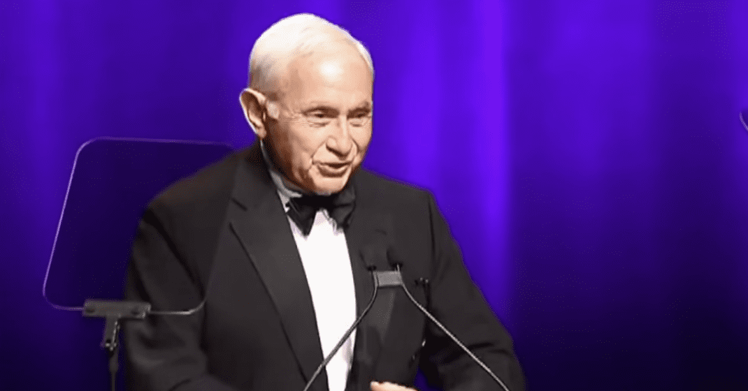 Les Wexner testifies