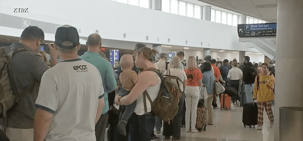Long lines spring break airports