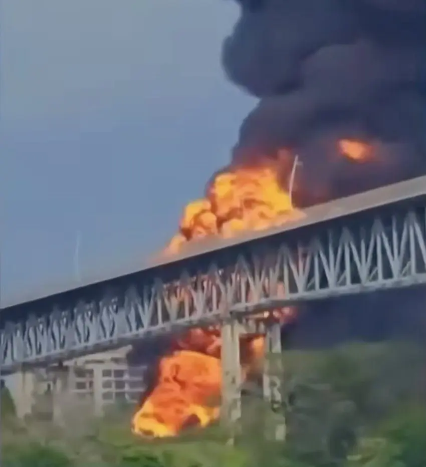 Deadly explosion rocks Panama Canal bridge