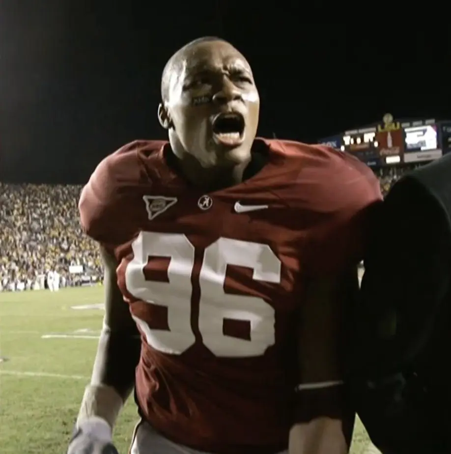 Ex-Alabama football player accused of wearing wigs to impersonate NFL players in loan fraud scheme