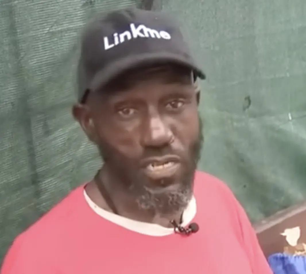 Homeless man sleeping on bench rescues missing boy