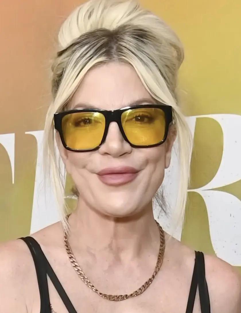 Tori Spelling and 4 of Her Kids Hospitalized After Car Crash