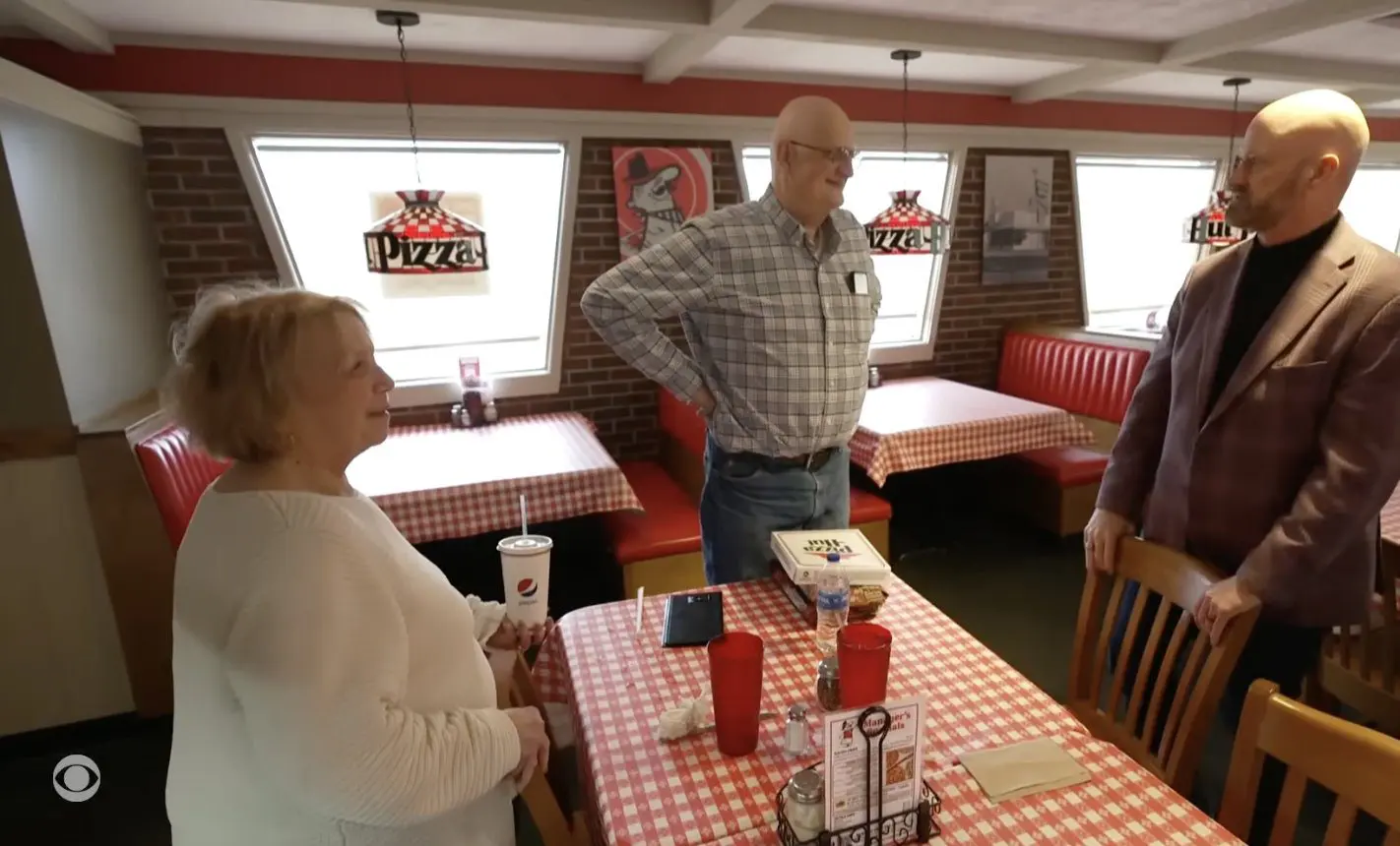 Restaurants turning back the clock to lure customers