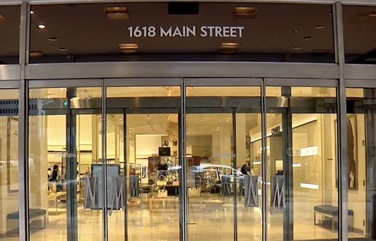 Neiman Marcus Downtown Dallas Permanent Close