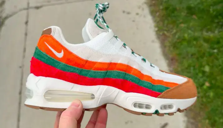 7 11 nike shoe photo