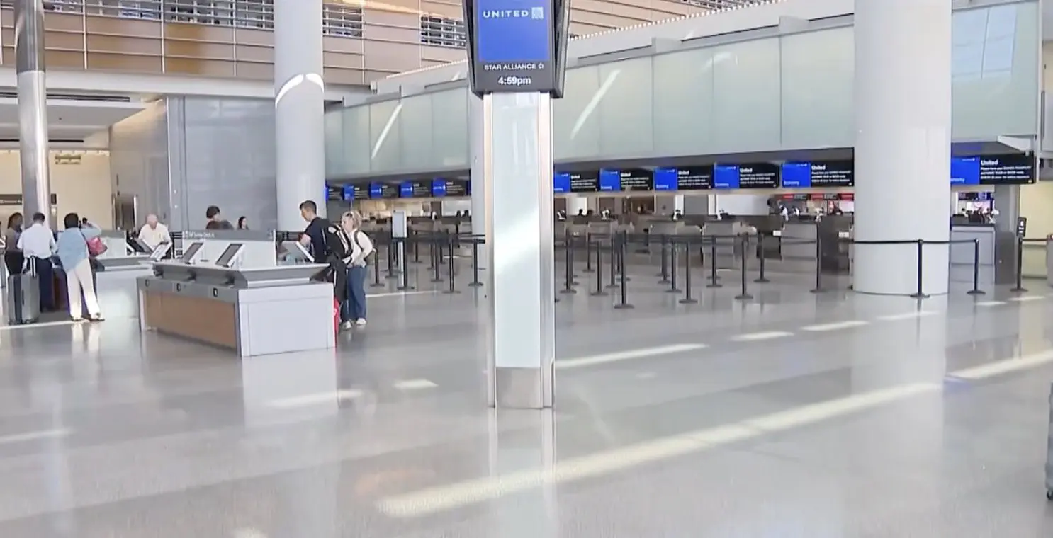 United Airlines ICE