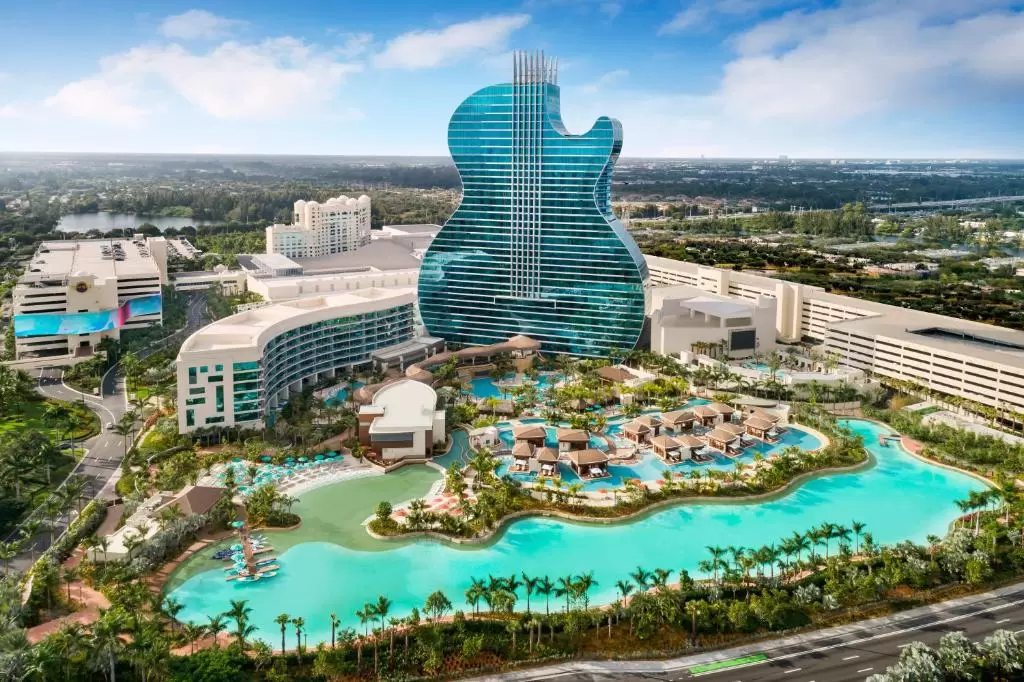 Guitar Hotel