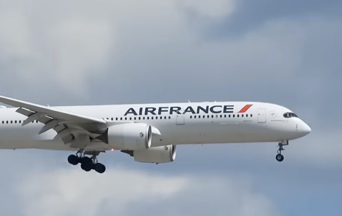 Ebola outbreak air france