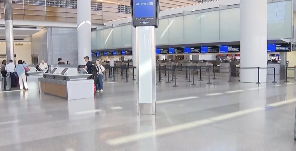 United Airlines ICE