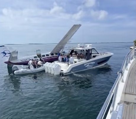 seaplane crashes